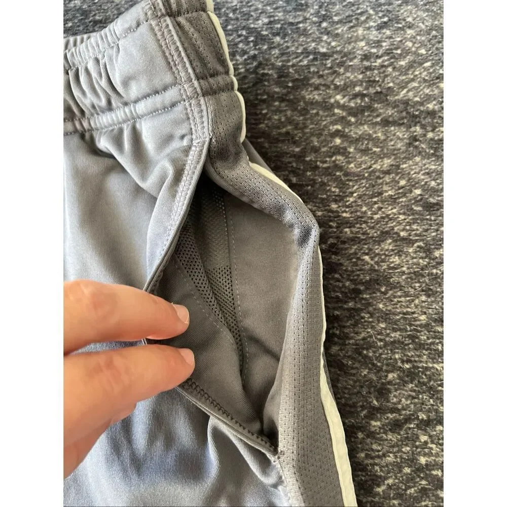 Nike Dri-FIT youth medium Athletic Shorts